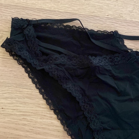 Victoria’s Secret Cheekini Panties - Picture 2 of 6